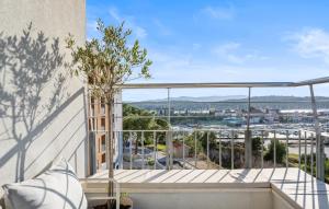 SUITE 65 Šibenik Home apartment Sea view & underground garage parking