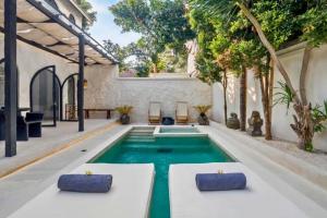 Chiara Elegant Modern 2 BR Private Pool Villa ZN357