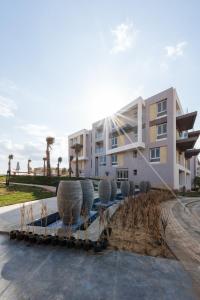 Boho Sokhna - Families Only