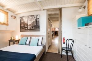 Luxury large Houseboat AZARA