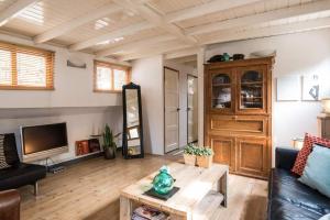 Luxury large Houseboat AZARA