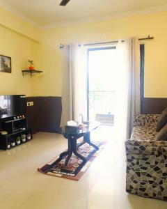 Minimalist 1-Bedroom Apartment Near Candolim Beach