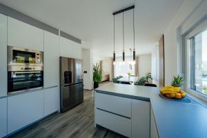 Holiday home "Villa Blue Lake" - Private Heated pool, Hotube