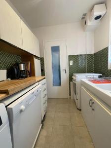 5AMB-03 - Appartement climatisé avec piscine et parking