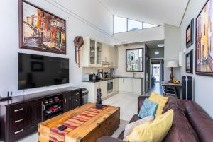 Seaside Village J9 by CTHA