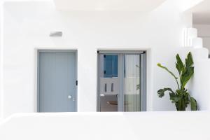 Τhe Nine Graces - Beach Apartment Hestia, Agios Prokopios beach