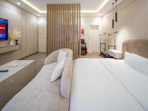 استديو بتصميم انيق ودخول ذاتي