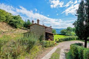 Historic Farmhouse In The Hills Of Arezzo