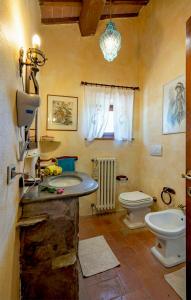 Historic Farmhouse In The Hills Of Arezzo