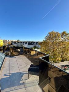 Exklusiv 2BR Penthouse AZ! Big Terrace&Garage!