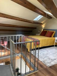 Cosy HouseTypical Space in Porto by Su e Luís