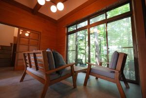 Hilltop Villa Karuizawa - Peaceful Hilltop Forest Retreat with Mountain View