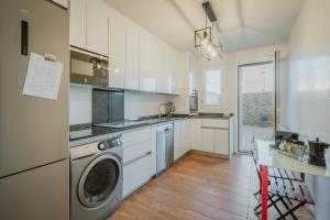 Las Natillas Con V - Martín Miguel