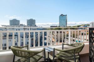 Eleve 602 - Sea Point Apt, Views, Shared Pool & Gym