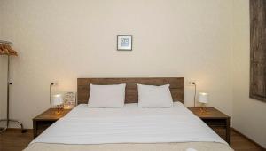 1BR Apt in Old Tbilisi Near Liberty Square - By Wehost