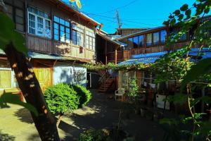 1BR Apt in Old Tbilisi Near Liberty Square - By Wehost