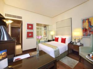 Hotel Olive Aero Suites Near Delhi Airport By Rs Group