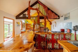 Serene Bantry Bay Cabin Retreat