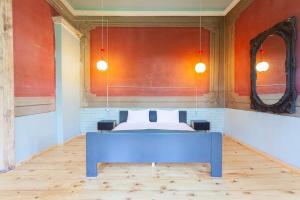 Wehost Sunny Apartment