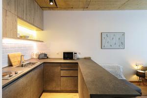 Wehost Apartment with Balcony