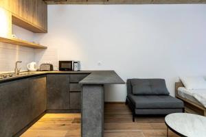 Wehost Apartment with Balcony