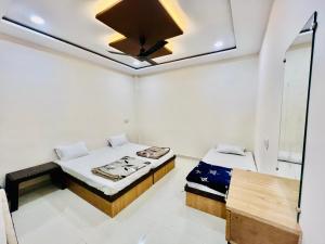 Hotel Mahakal Darshan