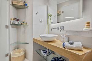 h2h Kalypso #Luxury smART, hi-tec, with parking, in 1metro