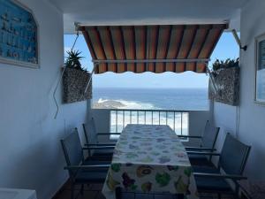 Apartamento acogedor con terraza frente al mar y vistas al Teide