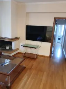 Stylish Luxury 3 Bd Penthouse in Drosia Center