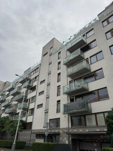 Světlý byt blízko centra - plně vybavený