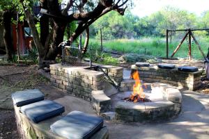 River Ridge Log Home - Inside Dinokeng Big 5
