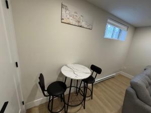 Cozy & Stylish Retreat with Modern Comforts