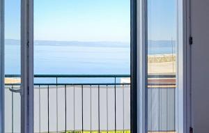 2 Bedroom Amazing Apartment In Podgora