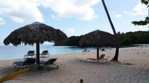 Villas Reynoso, Near La Playita Beach in Las Galeras Samaná