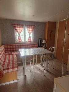 Bungalow charmant à Saint-Pierre-dOléron 35 m² avec terrasse