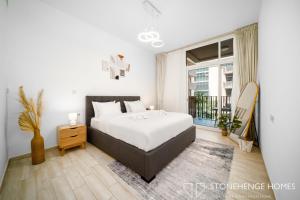 Cozy 1BR in Belgravia , JVC, Pool View, 20 Min from Downtown Dubai