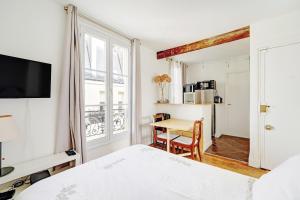 Tour Eiffel - Rue Cler