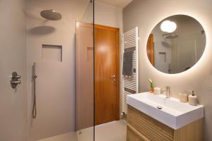 Villa Ceriel Lakeview retreat