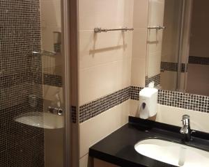 Select Lux Angella-Konaci