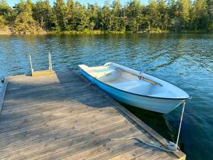 Archipelago Cottage With Private Pier In Tjust
