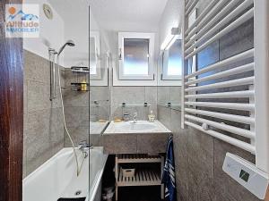 Appartement à Châtel avec balcon, parking et WIFI - FR-1-693-6