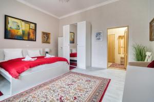 Vary Vista Apartment by Rentez