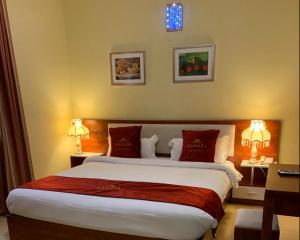 Hotel Sunshine Suites IGI Airport