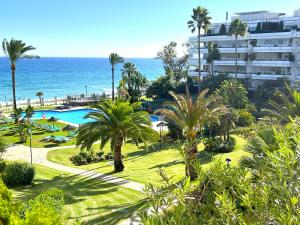 Evans Realty BW Puerto Banús Parking & Gym