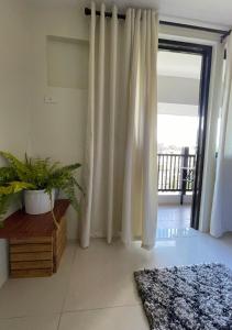 Baguio City Condo with Romantic Balcony, Near Session