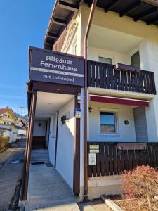 Allgäuer Bergerlebnis mit Hallenbad
