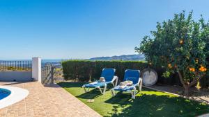 Casa Adrian Almachar by Ruralidays