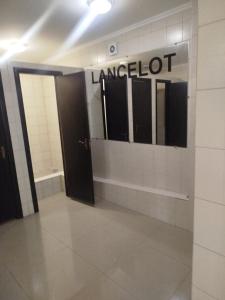 HOSTEL SOCRATES NOWOYAWORIVSK Хостел СОКРАТ НОВОЯВОРІВСЬК