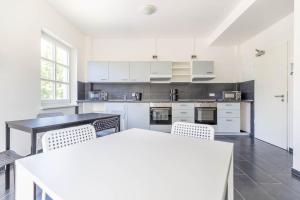 FANA Pension Business Rooms