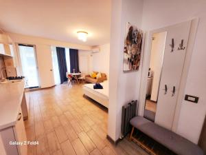 Alezzi Studio Beach Pool & Spa Heated Swimming Pool